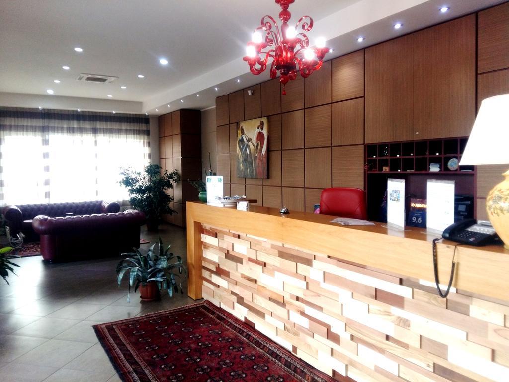 Giga Hotel Villa Santa Lucia Kültér fotó